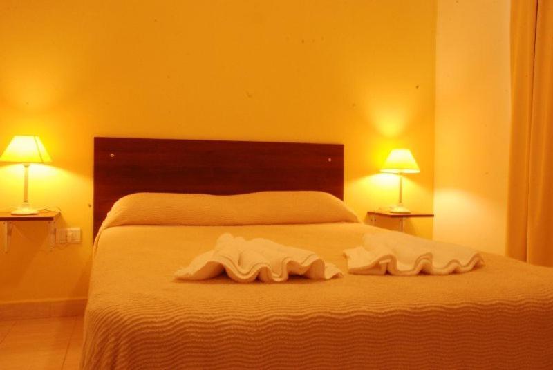 Brisas Del Lago Apartamentos Colon  Ngoại thất bức ảnh