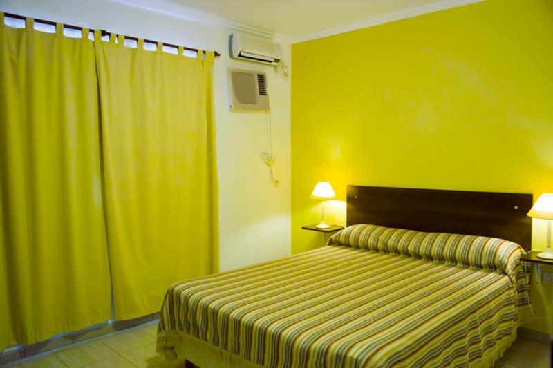 Brisas Del Lago Apartamentos Colon  Ngoại thất bức ảnh