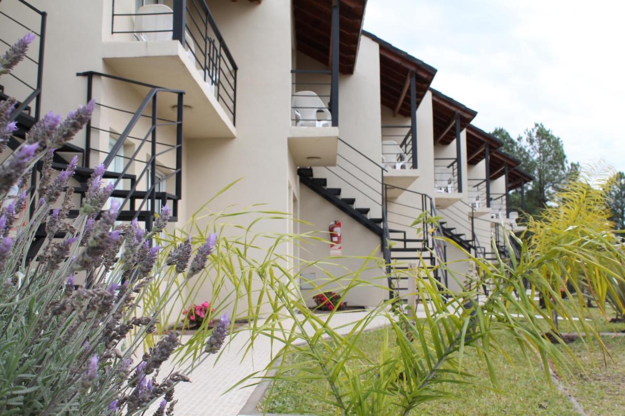 Brisas Del Lago Apartamentos Colon  Ngoại thất bức ảnh