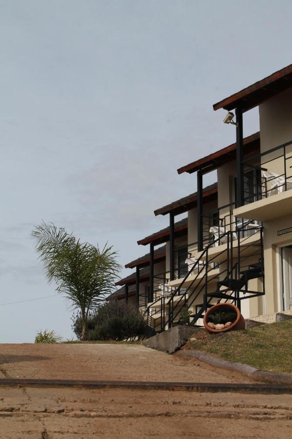 Brisas Del Lago Apartamentos Colon  Ngoại thất bức ảnh